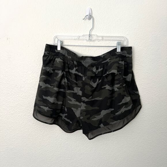 [Athleta] Printed Mesh Racer Run Short 4" Camo Print Workout Camouflage Size XL - Picture 4 of 12